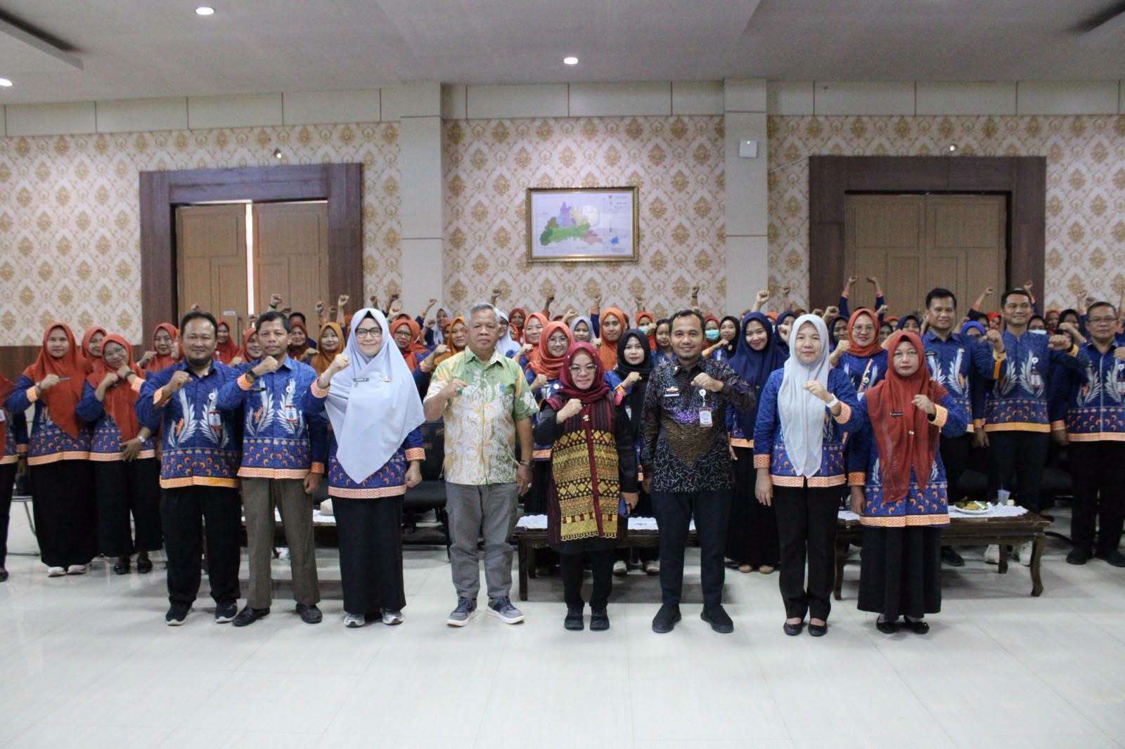 Bupati Mesuji Hj. ELFIANAH, S.E., M.IP menerima Audiensi Perwakilan Bidan Desa Se-Kabupaten Mesuji dan Koordinator Cek Kesehatan Gratis (CKG)