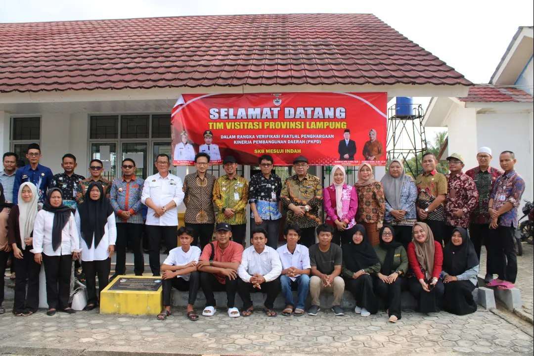 Verifikasi Lapangan Penilaian Tahap I Penghargaan
Kinerja Pembangunan Daerah (PKPD) Kabupaten/Kota se-Provinsi Lampung Tahun 2026 oleh Tim Penilai Teknis (TPT). Dengan ini akan dilaksanakan verifikasi faktual oleh Tim Penilai Utama (TPU) dan Tim Penilai Independen (TPI)