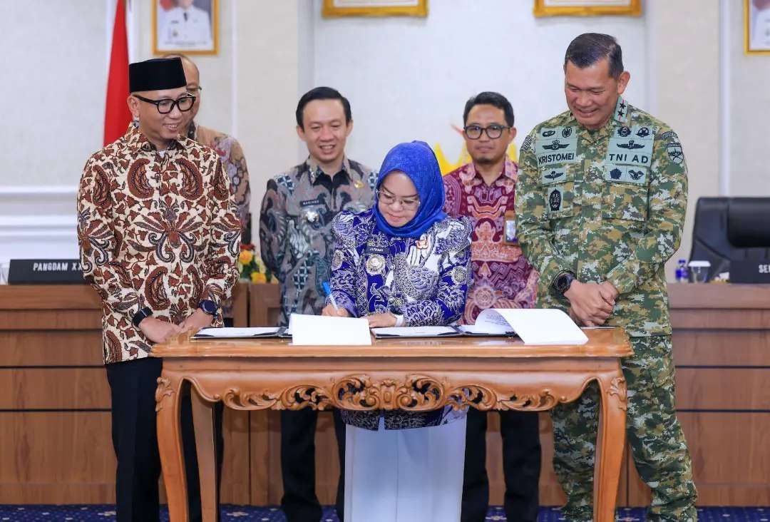 Penandatanganan Kesepakatan Bersama Sinergi Pembangunan Daerah dalam Mendukung Program Desaku Maju di Provinsi Lampung